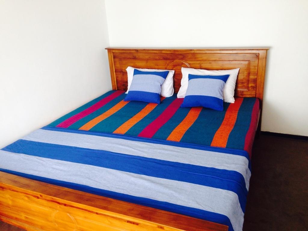 Rainbow Beach Hotel Hikkaduwa Rum bild