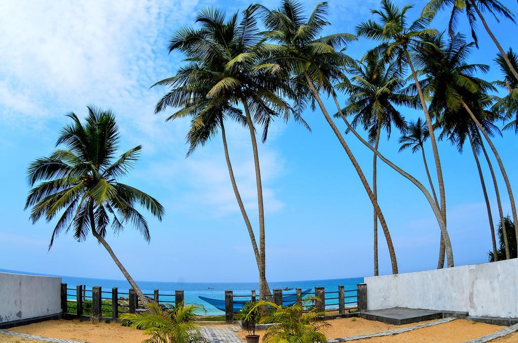 Rainbow Beach Hotel Hikkaduwa Exteriör bild