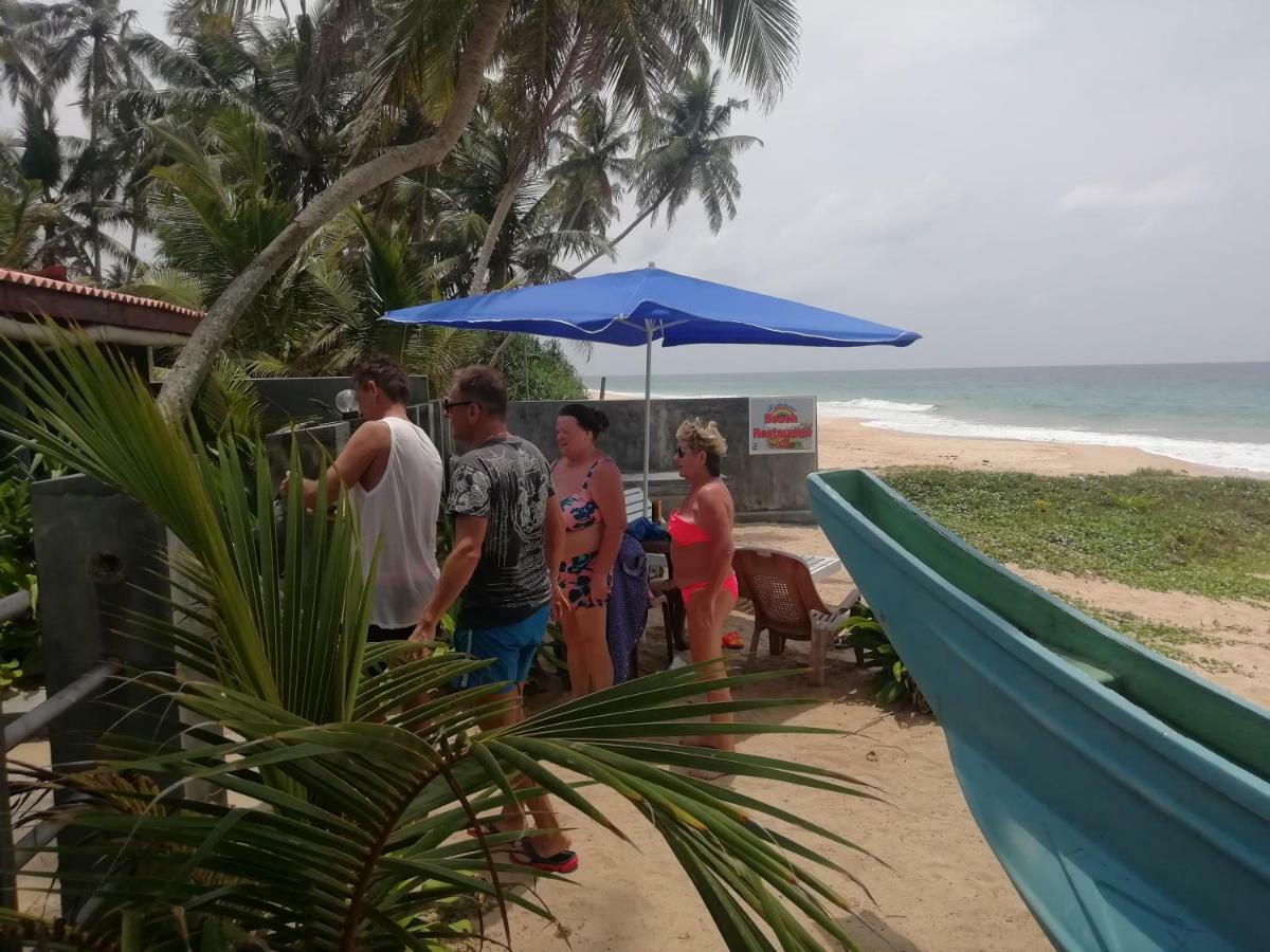 Rainbow Beach Hotel Hikkaduwa Exteriör bild